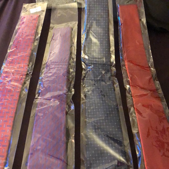 Neck ties - Picture 2 of 6